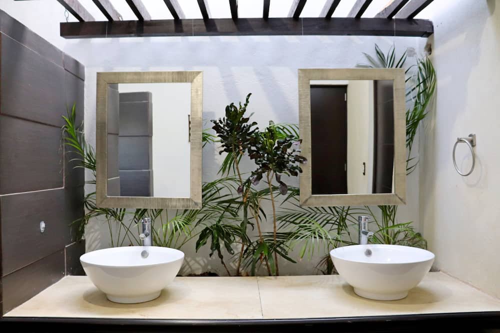Photo of Bathroom in Hidalgo