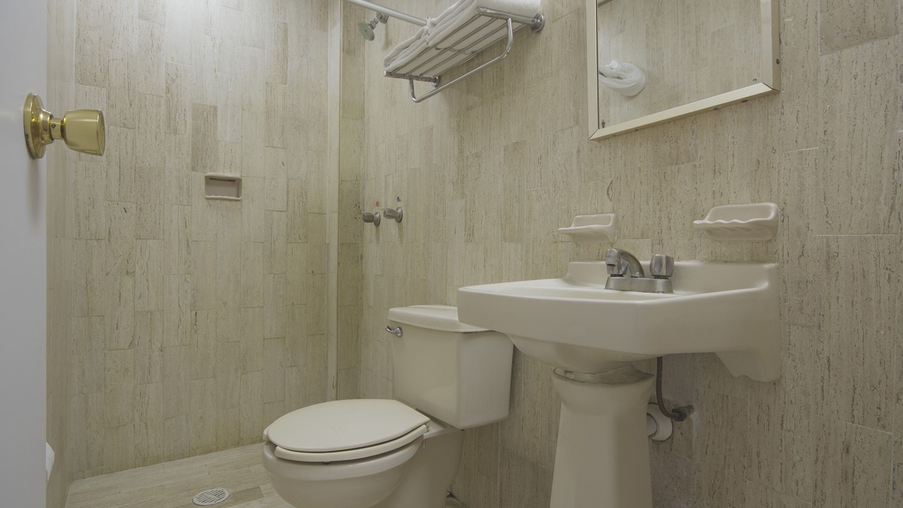 Photo of Bathroom in Tampico