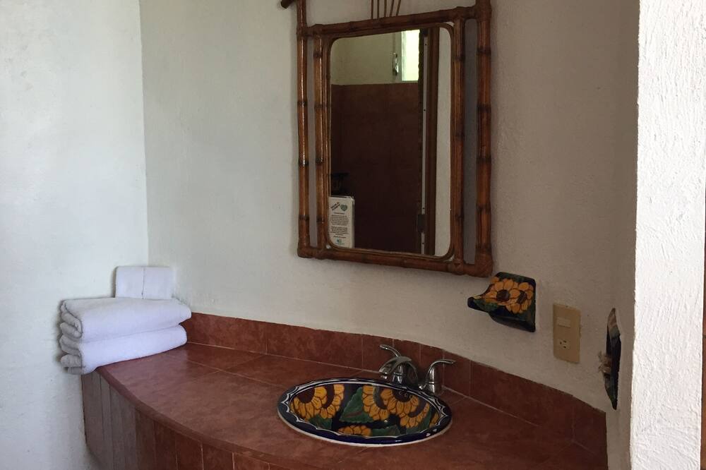 Photo of Bathroom in Almacen