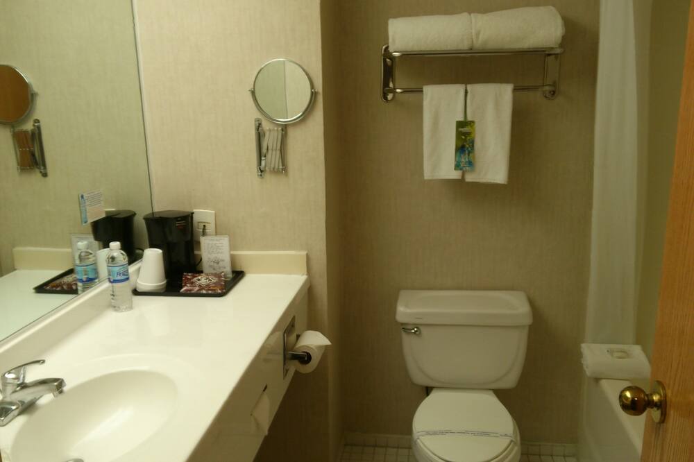 Photo of Bathroom in Tampico