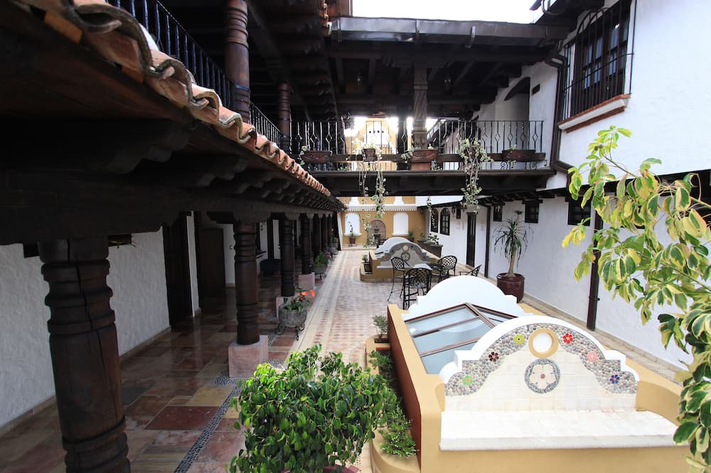 Photo of Outdoor in De La Merced