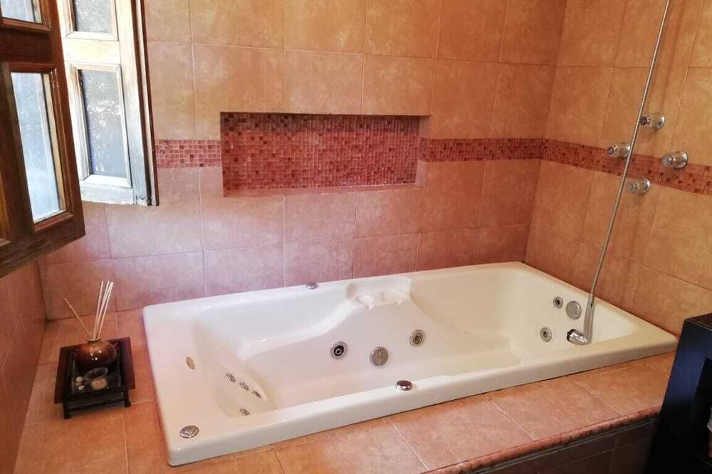 Photo of Bathroom in Santa Cruz Xoxocotlan