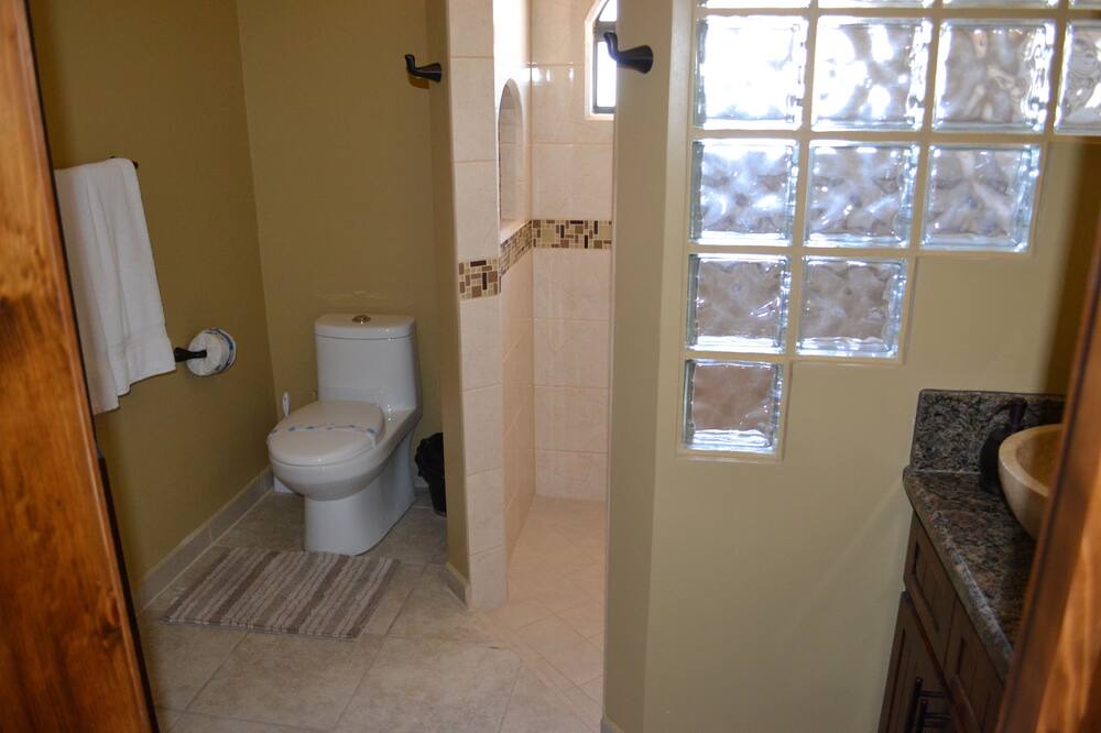 Photo of Bathroom in El Dorado Ranch