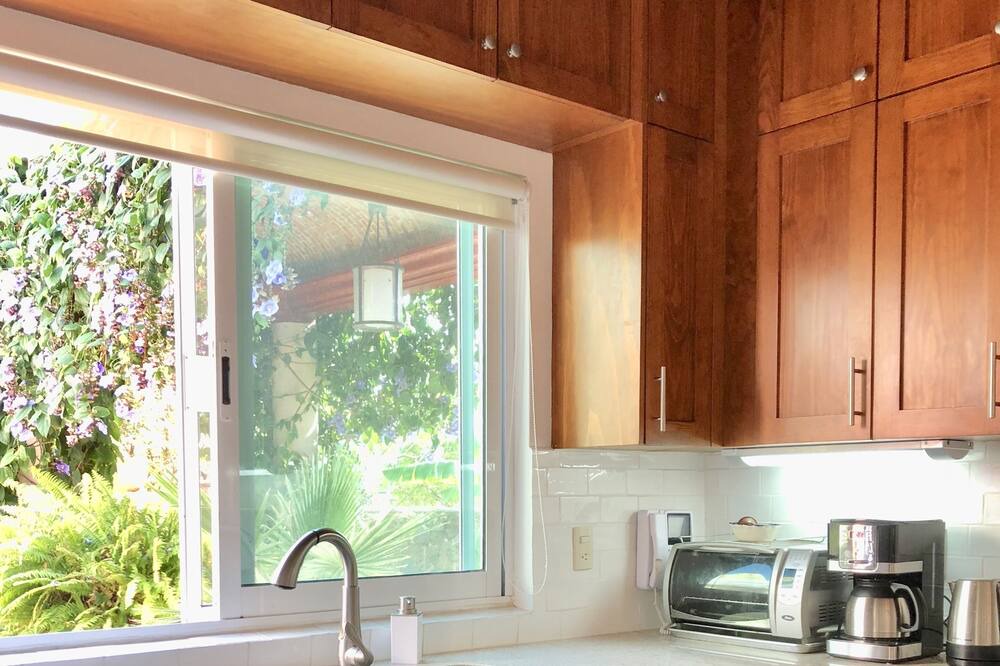 Photo of Kitchen in Raquet Club