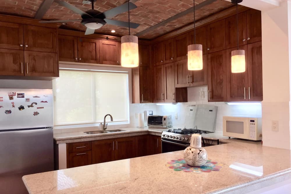 Photo of Kitchen in Raquet Club
