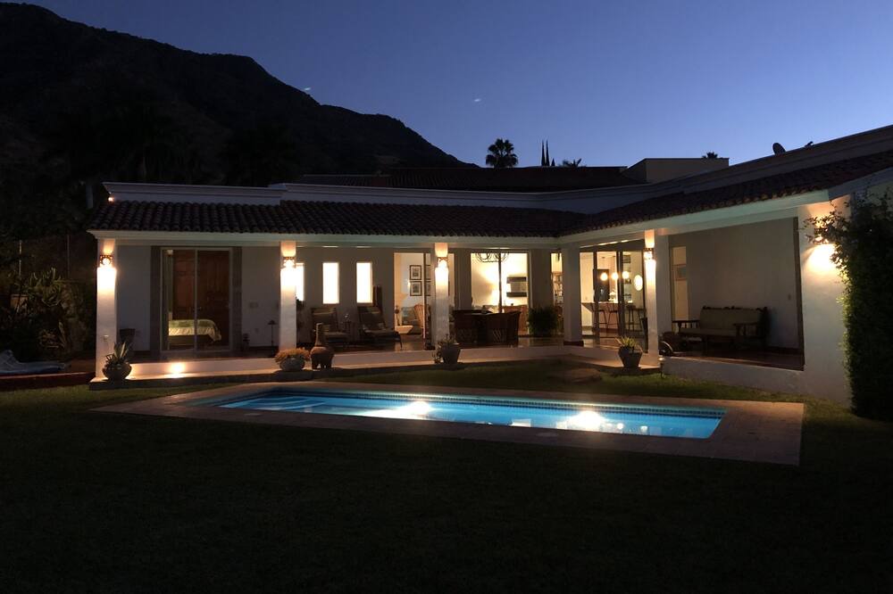 Photo of Outdoor in Raquet Club