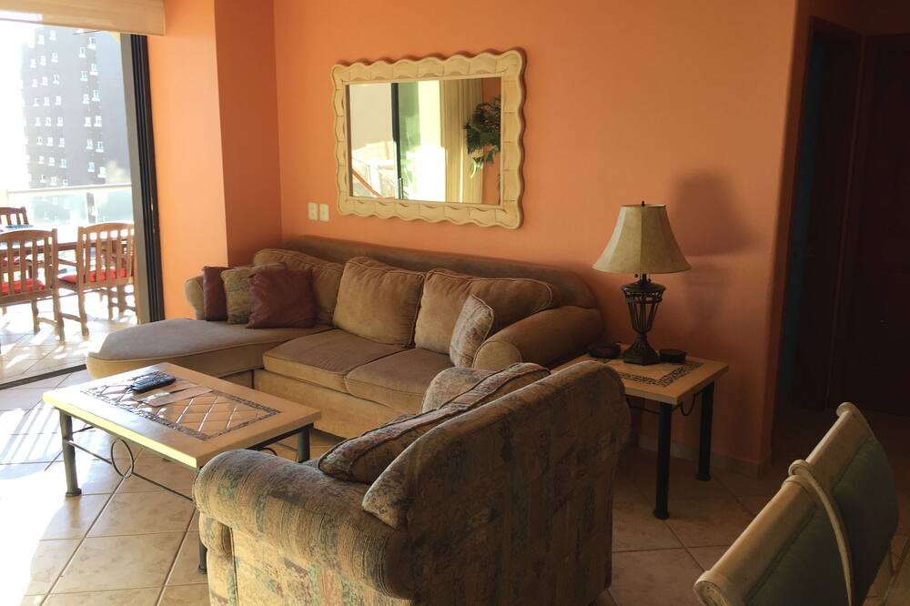 Photo of Livingroom in Sandy Beach