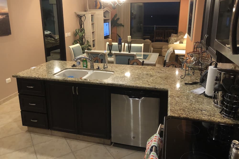 Photo of Kitchen in Sandy Beach