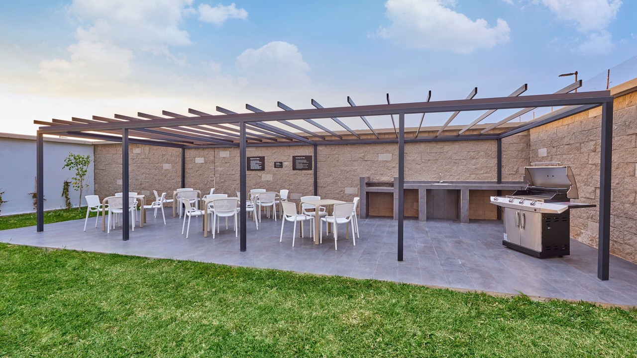 Photo of Others in Carlos Pacheco 4