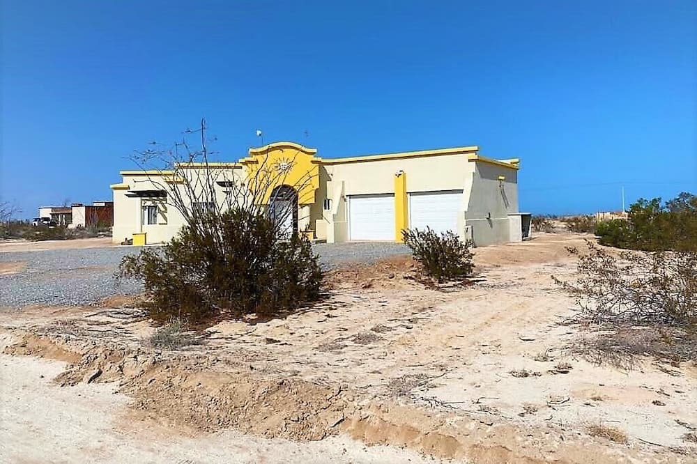 Photo of Outdoor in El Dorado Ranch