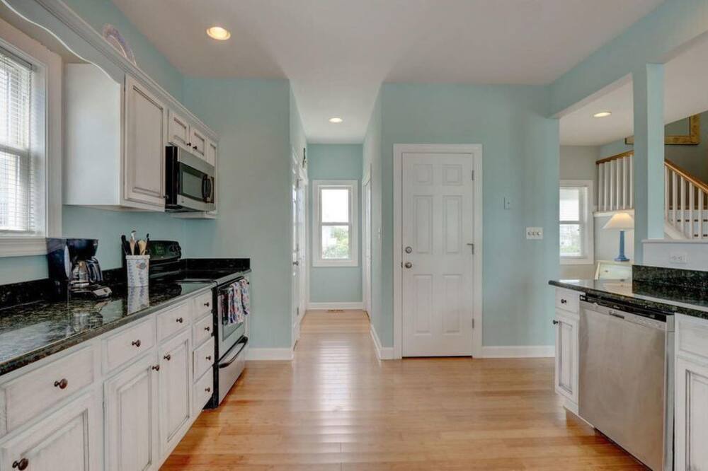 Photo of Kitchen in Village of Stump Sound