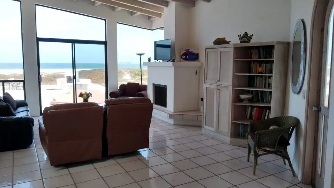 Photo of Livingroom in Baja Cove Beach