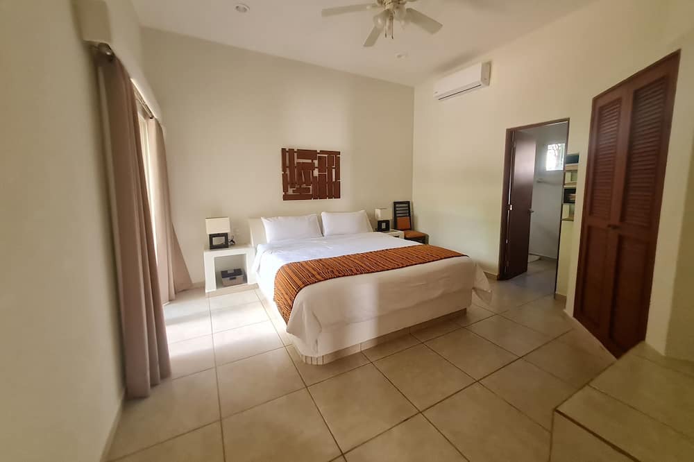 Photo of Others in Xpu-Ha