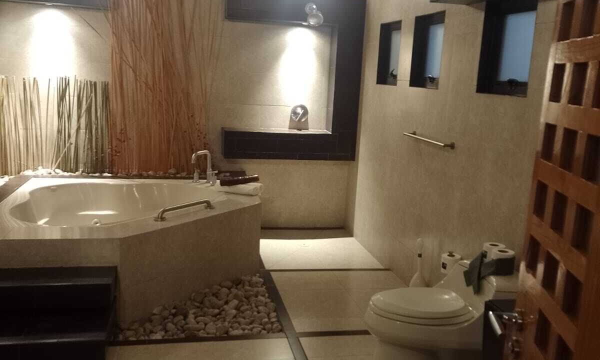 Photo of Bathroom in Apetatitlan de Antonio Carvajal