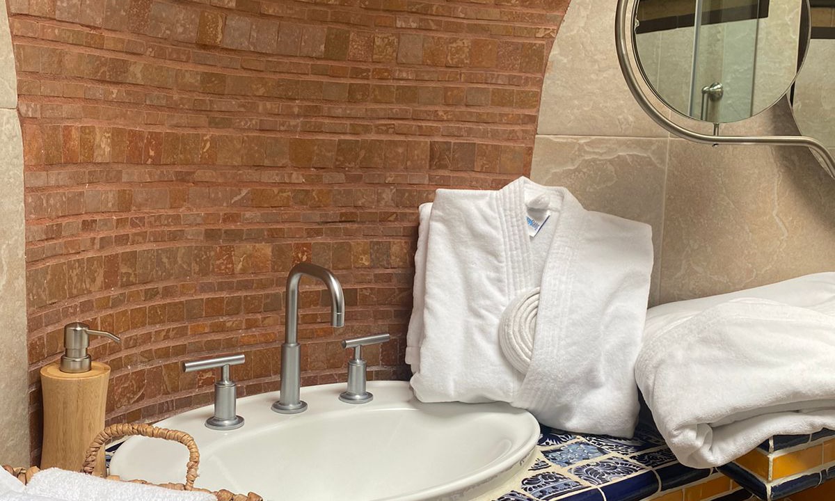 Photo of Bathroom in Apetatitlan de Antonio Carvajal