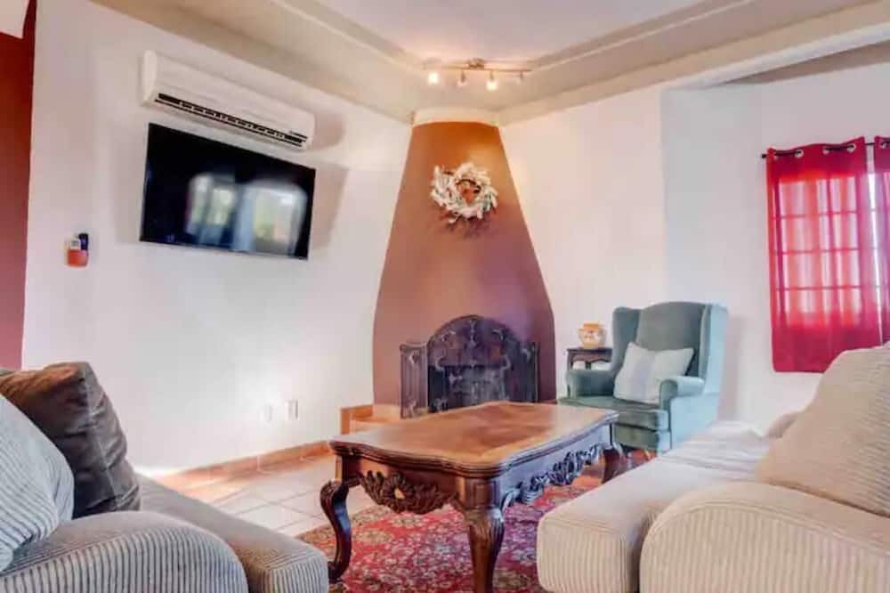 Photo of Livingroom in Primera Seccion