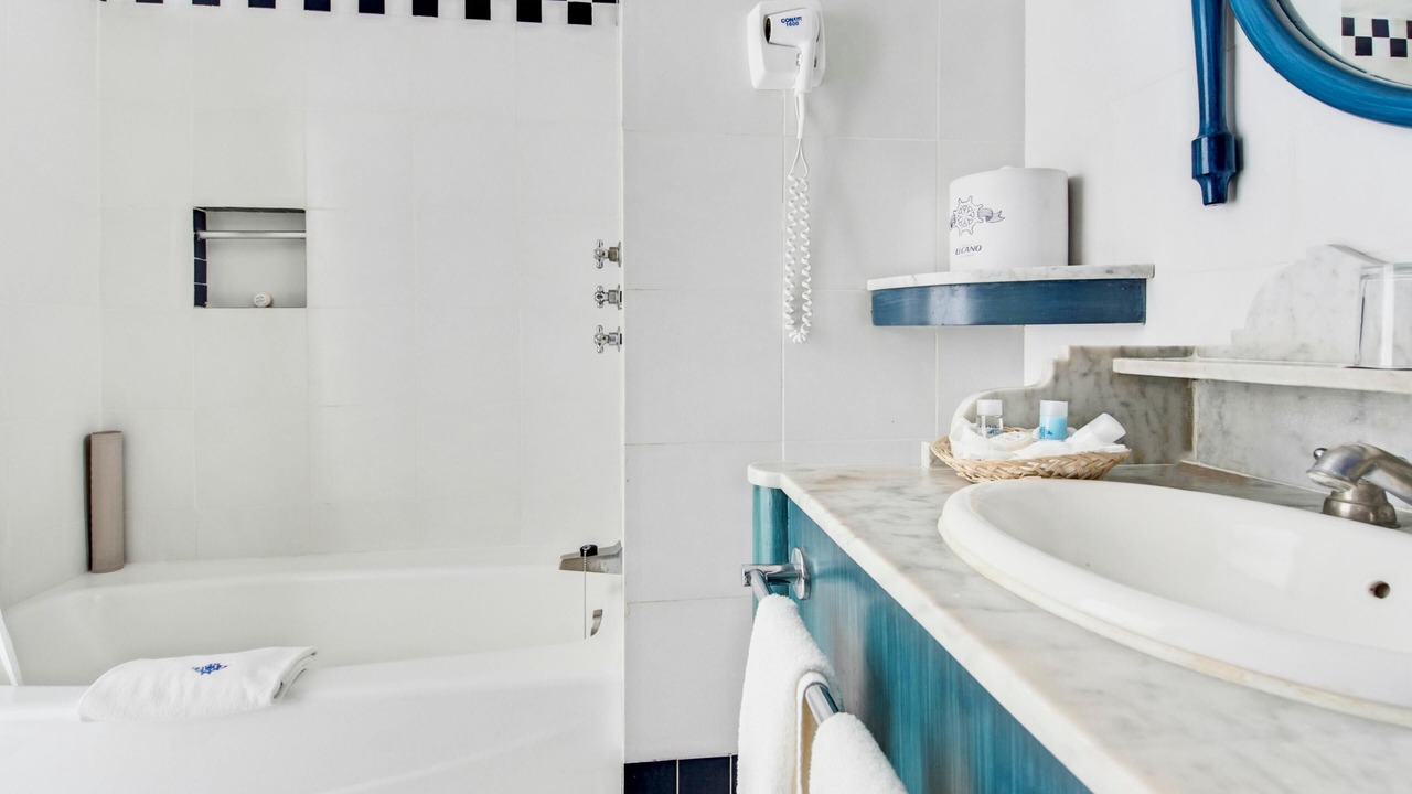 Photo of Bathroom in Club Deportivo