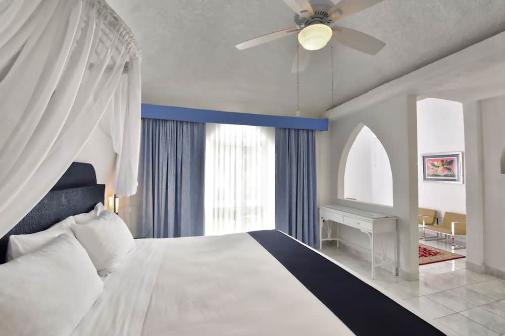 Photo of Others in Chamilpa