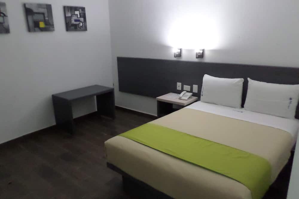 Photo of Bedroom in Escarcega