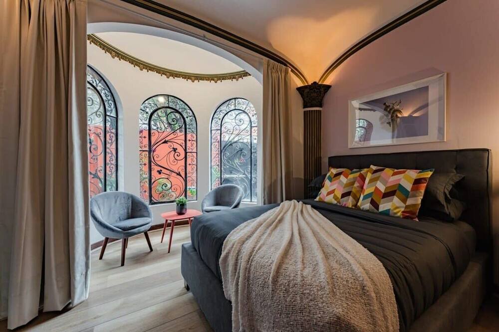 Photo of Bedroom in Anahuac