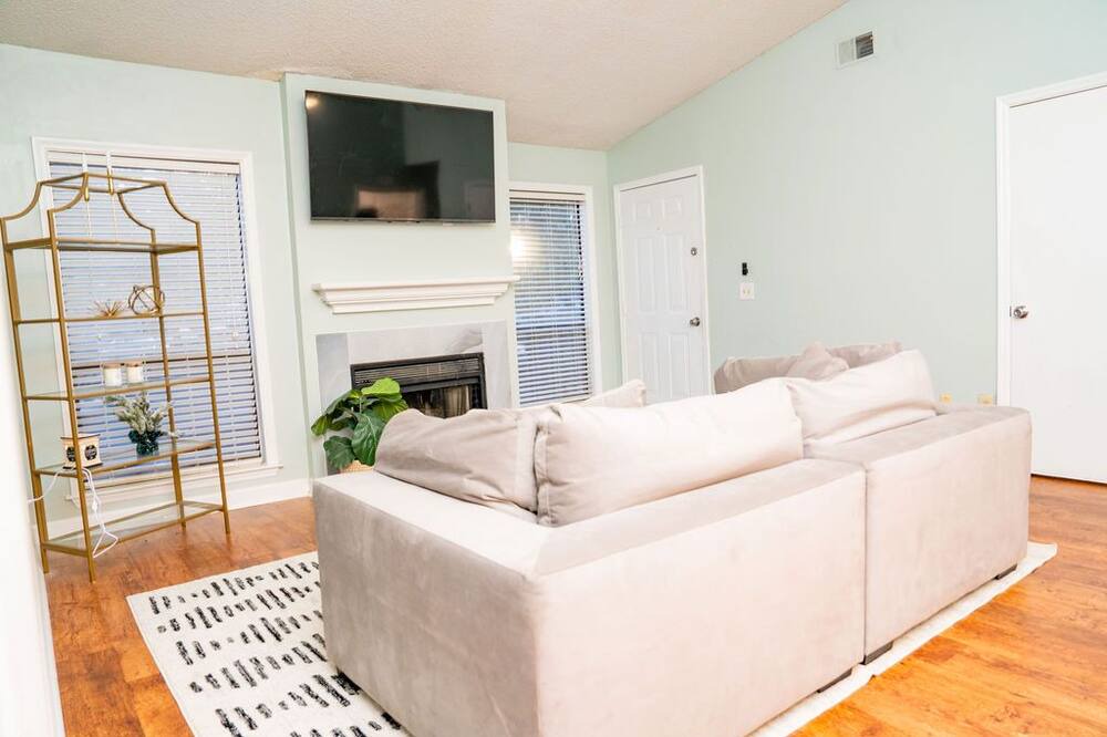 Photo of Livingroom in Rosewood