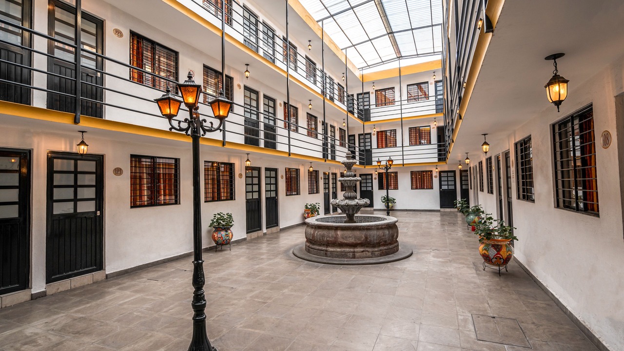 Photo of Buildings in La Cruz
