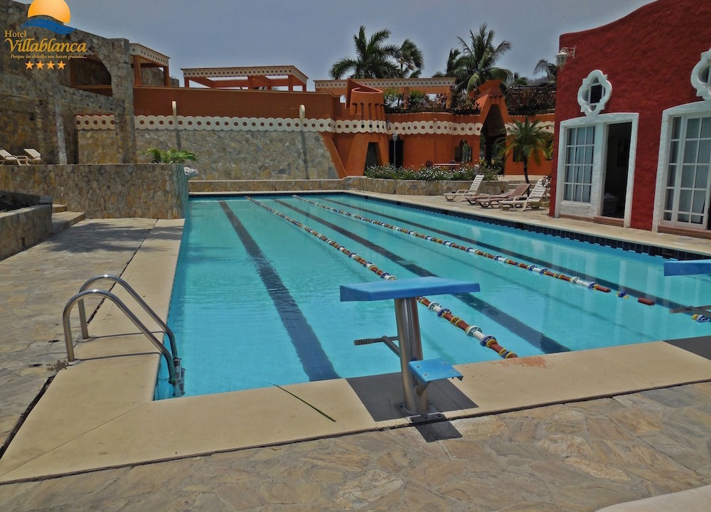 Photo of Outdoor in R