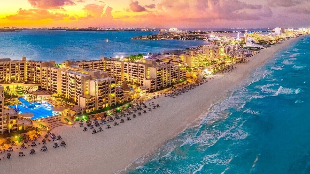 Photo of Others in Punta Cancun