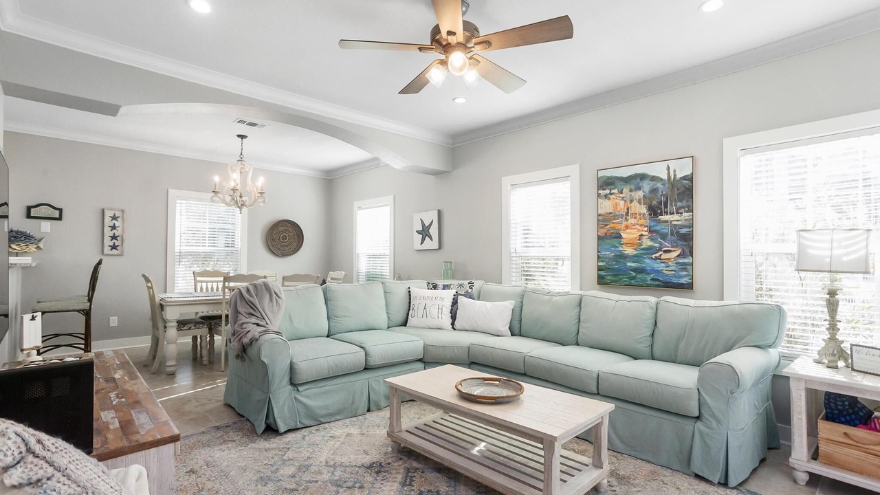 Photo of Livingroom in Ono Island
