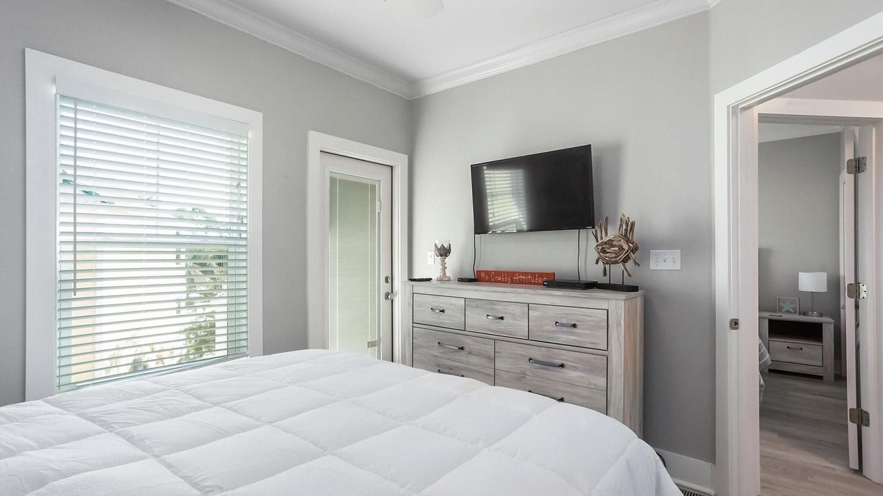 Photo of Bedroom in Ono Island