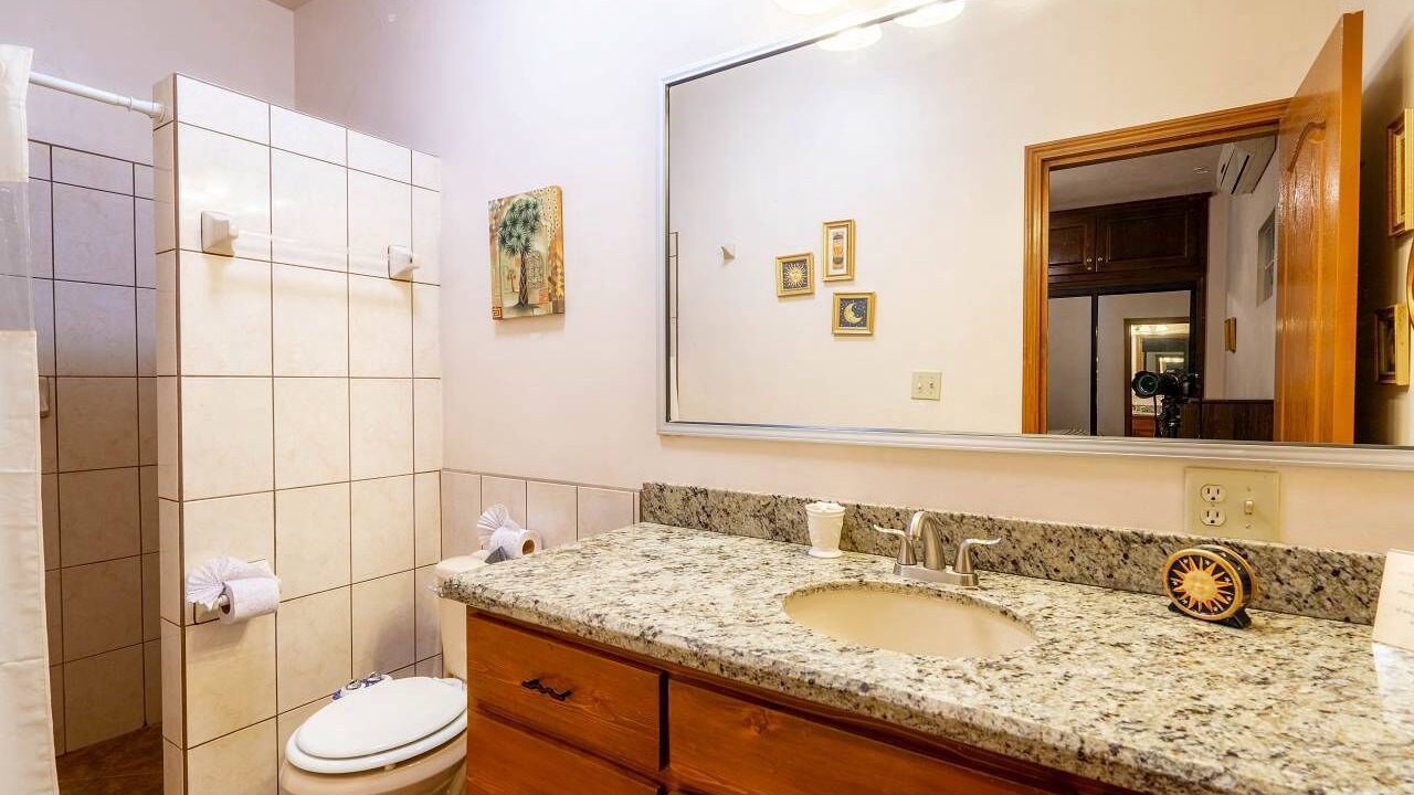 Photo of Bathroom in Villas de Las Palmas