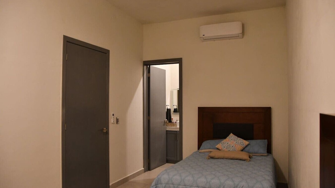 Photo of Bedroom in Alamos