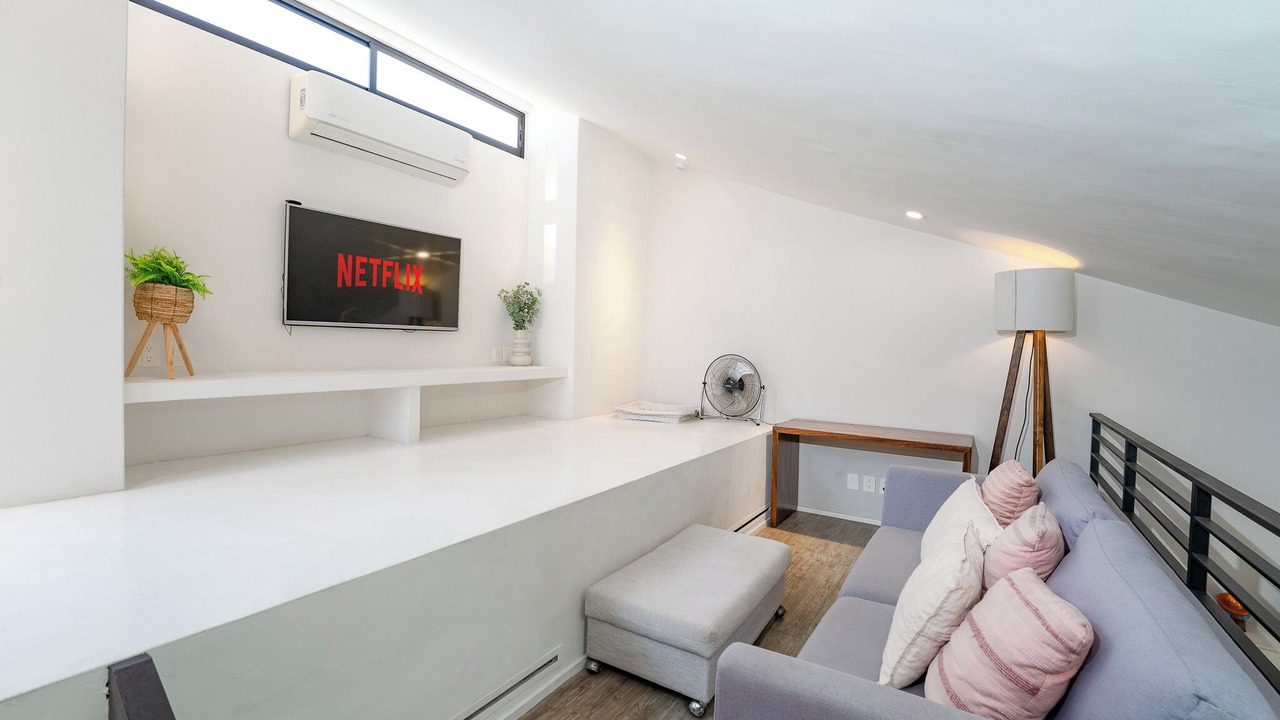 Photo of Livingroom in R