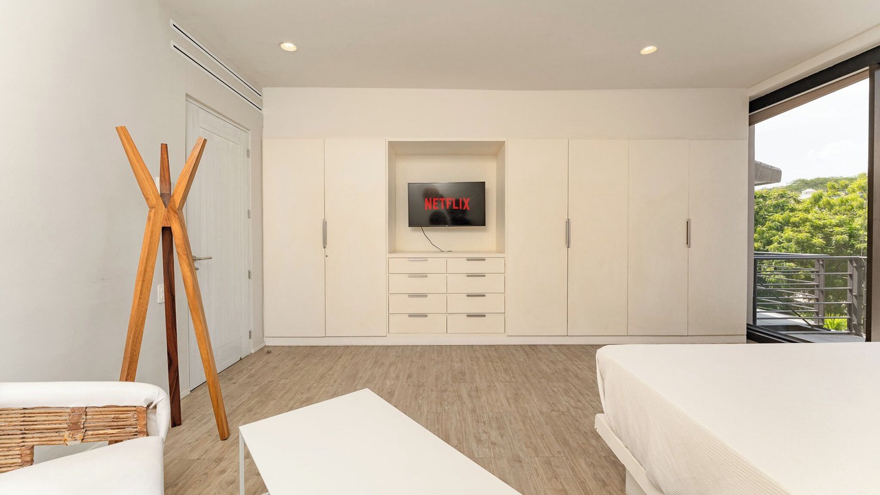 Photo of Bedroom in R