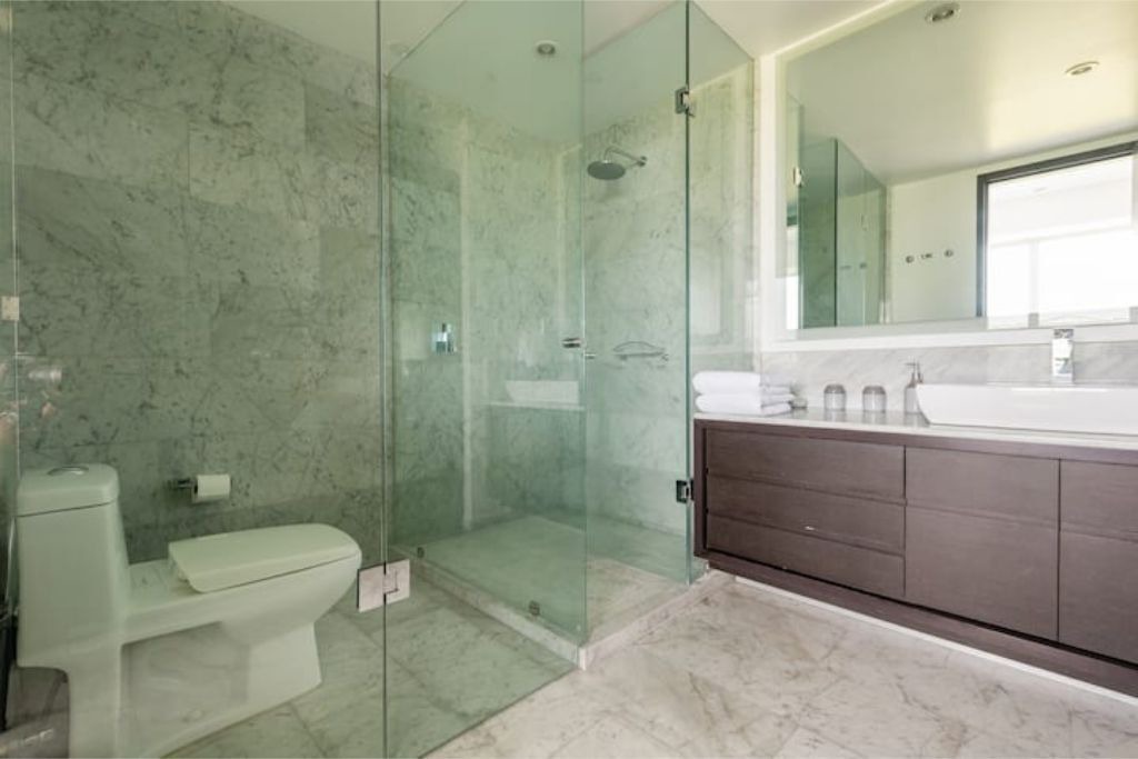 Photo of Bathroom in Lomas de Santa Fe