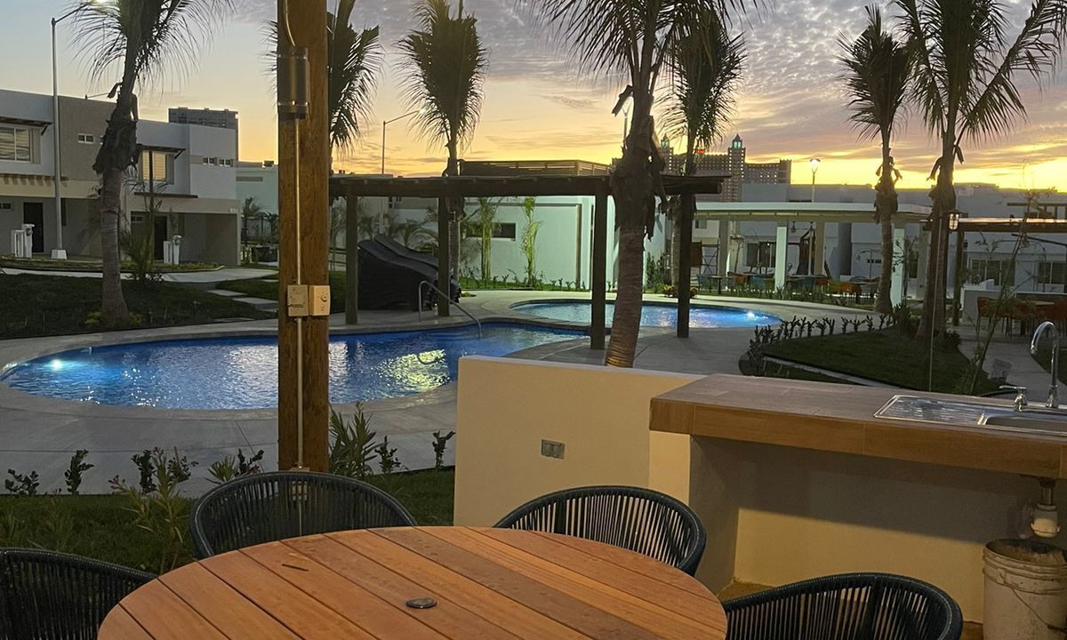 Photo of Outdoor in Cerritos
