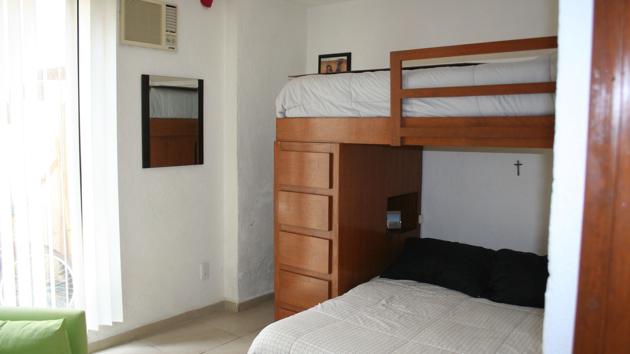 Photo of Bedroom in Burgos Bugambilias