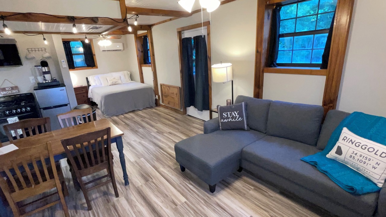 Photo of Livingroom in Ringgold