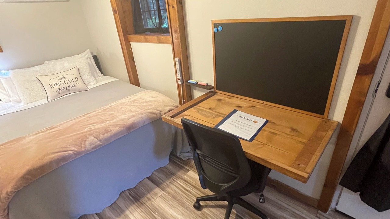 Photo of Bedroom in Ringgold