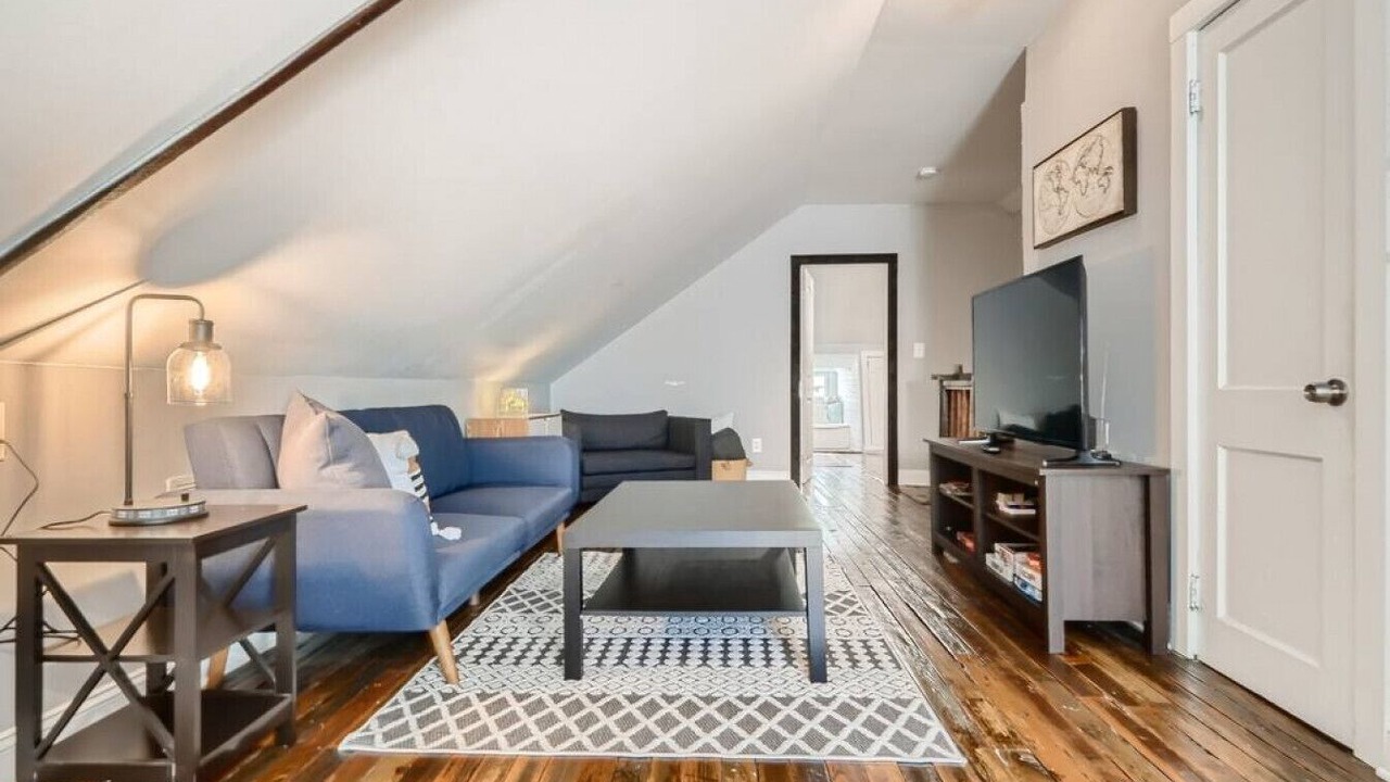 Photo of Livingroom in East Side