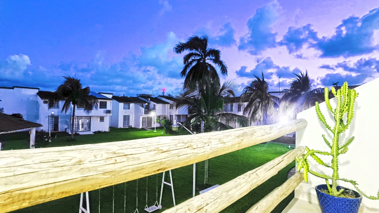 Photo of Patio Balcony in Granjas del Marques