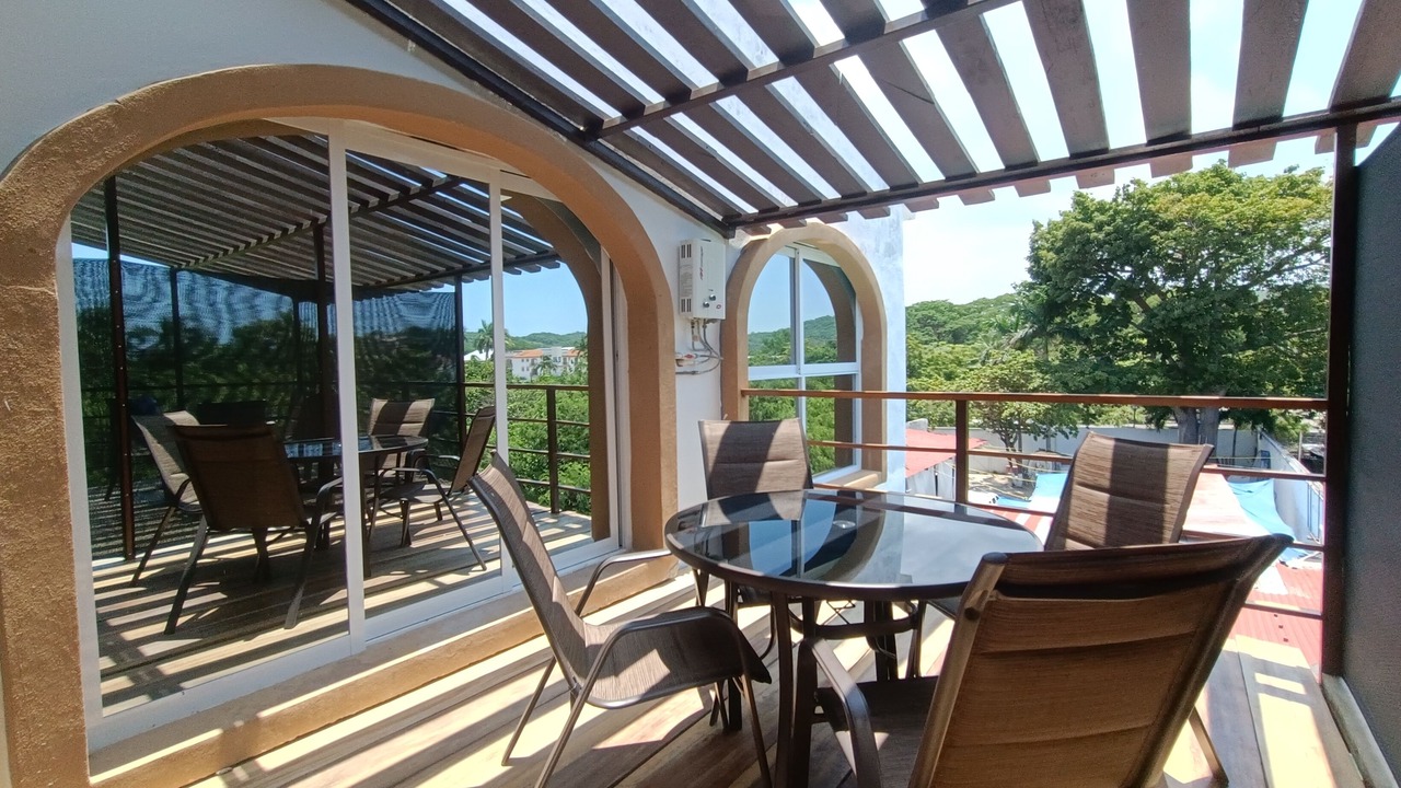 Photo of Patio Balcony in R