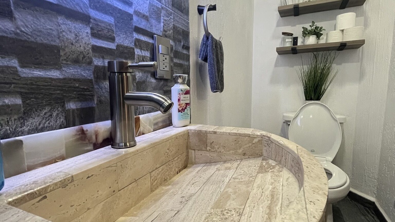 Photo of Bathroom in San Pedro Tlaquepaque