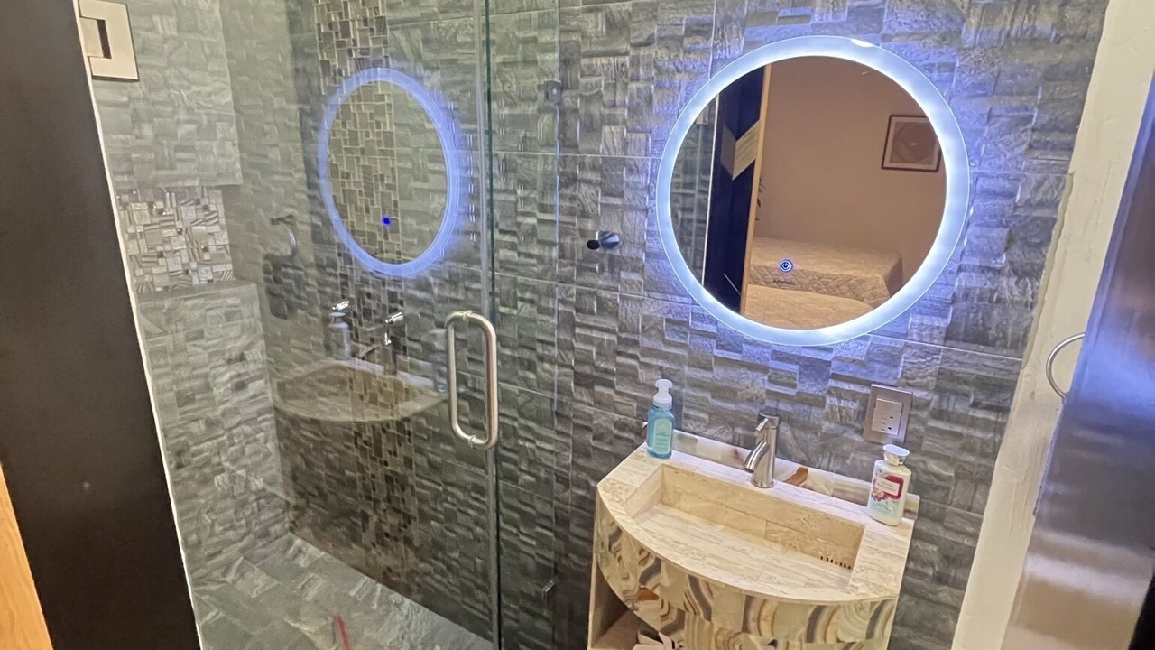 Photo of Bathroom in San Pedro Tlaquepaque