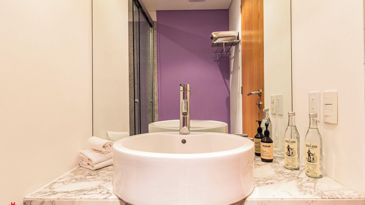 Photo of Bathroom in Reforma