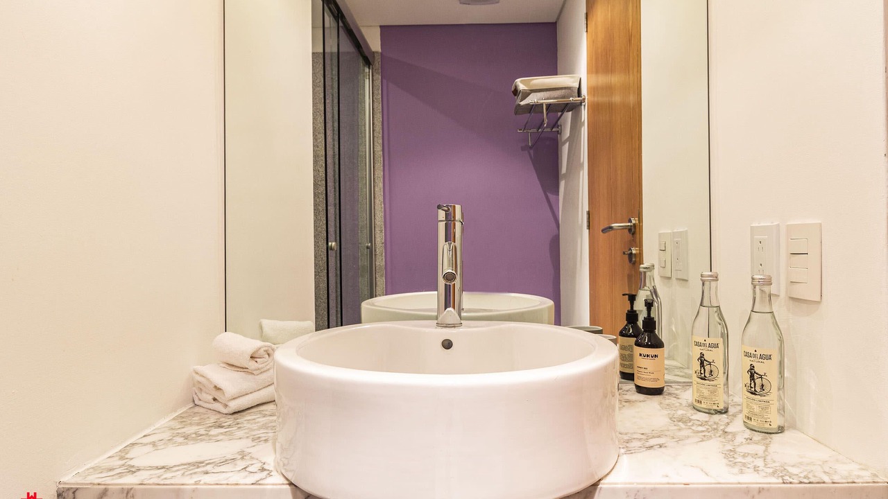 Photo of Bathroom in Reforma