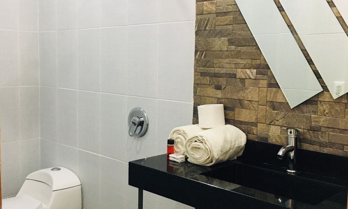 Photo of Bathroom in R