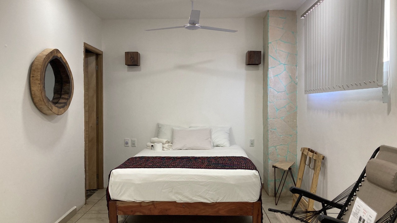Photo of Bedroom in R