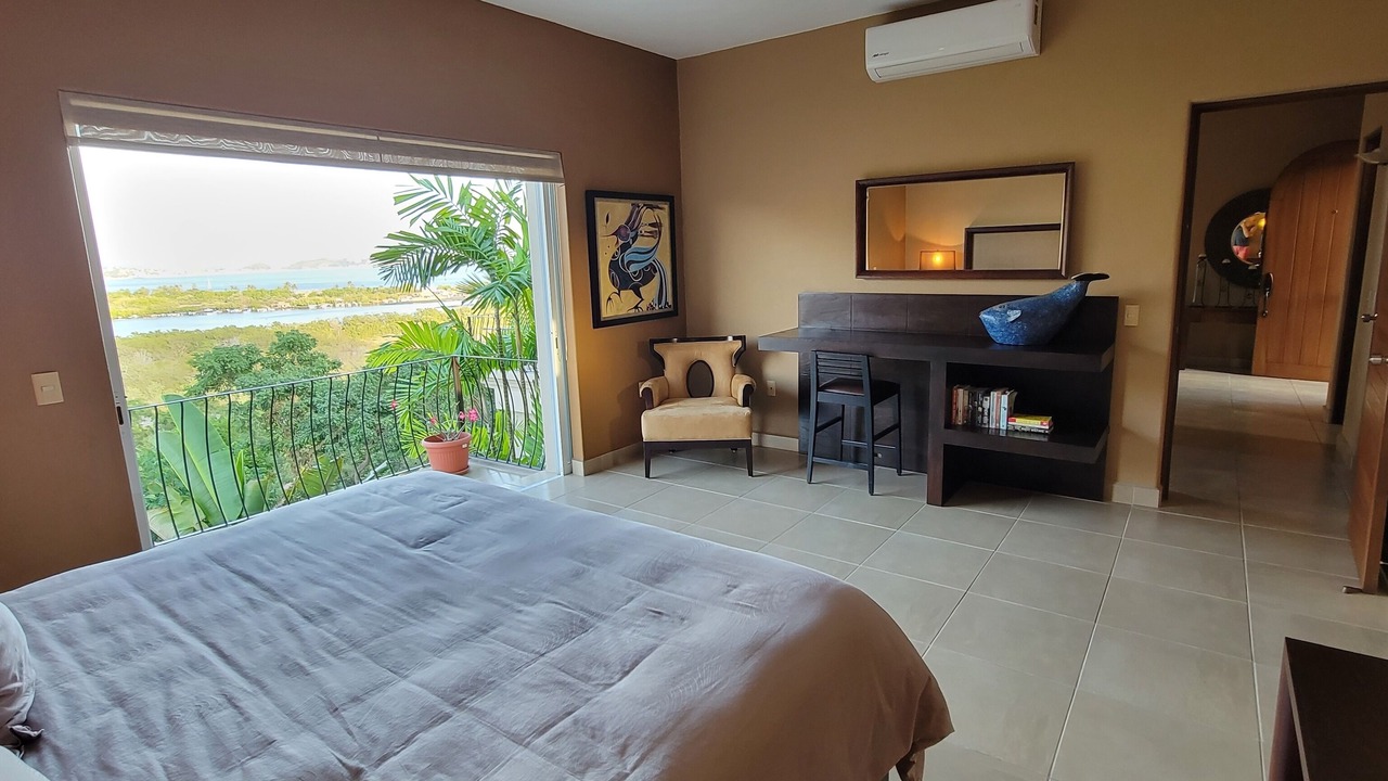 Photo of Bedroom in Manzanillo
