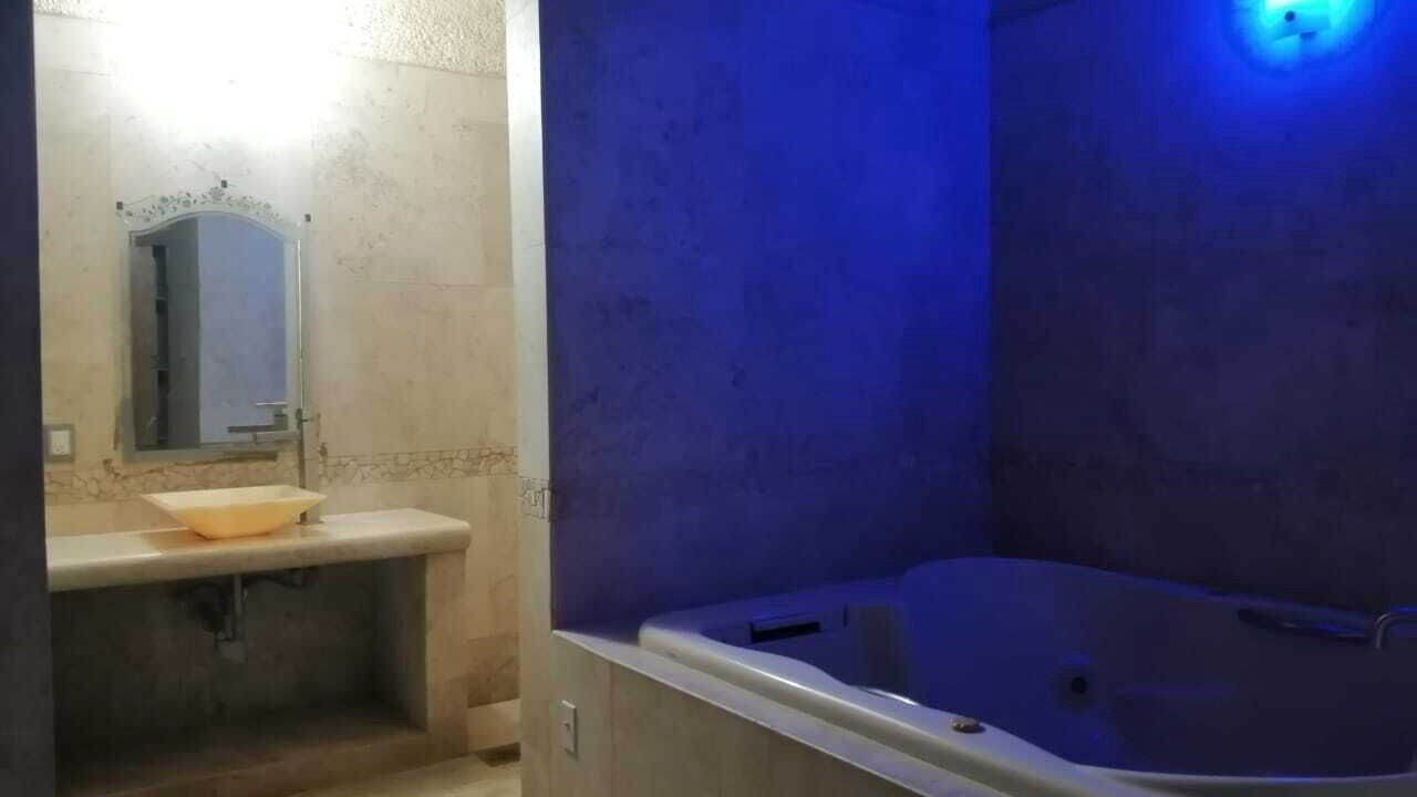 Photo of Bathroom in Hornos Insurgentes